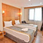 Отель Cumbali Plaza 3*