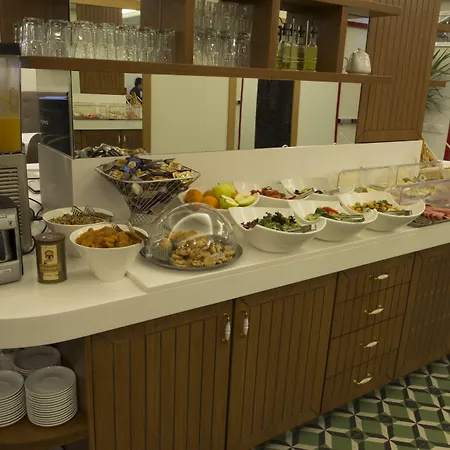 Cumbali Plaza Отель 3*