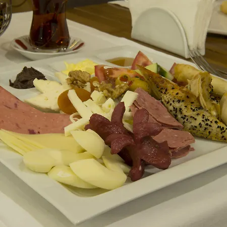 Отель Cumbali Plaza