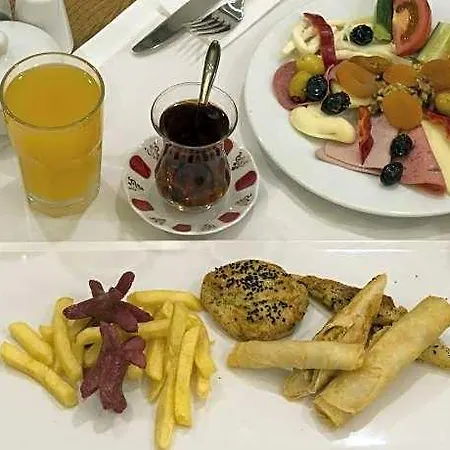 Cumbali Plaza Szálloda