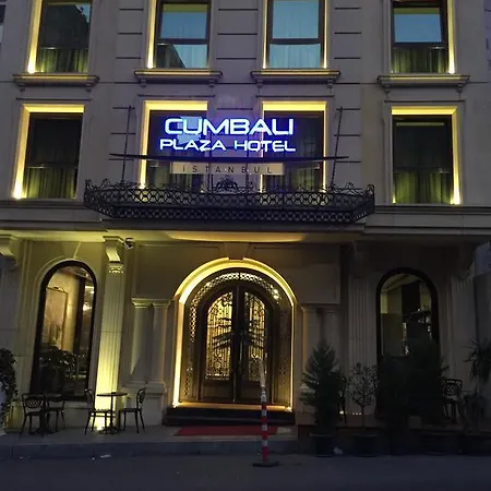 Hotell Cumbali Plaza 3*